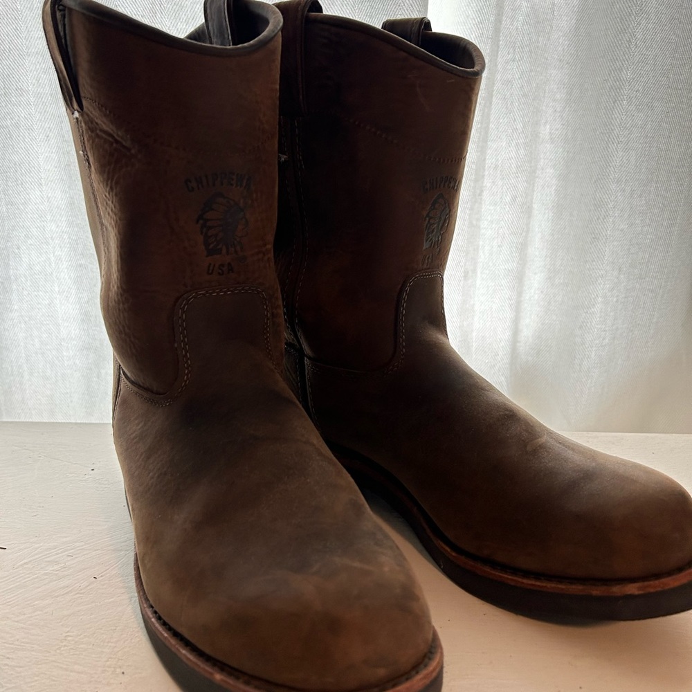 CHIPPEWAS BOOTS Handcrafted USA Size 11D like new.